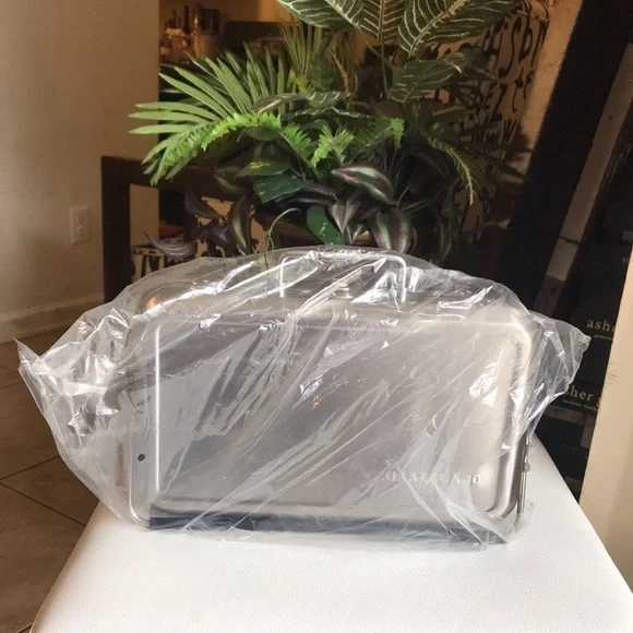 Kikkerland Silver Briefcase Barbecue NEW!!